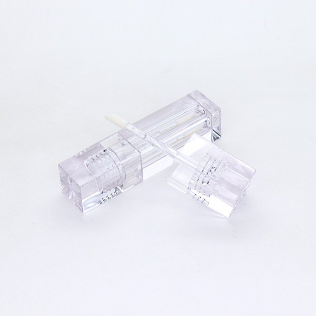 Square Lip Gloss Tube Customized Color 4.5ml Hot Selling Lipgloss Container