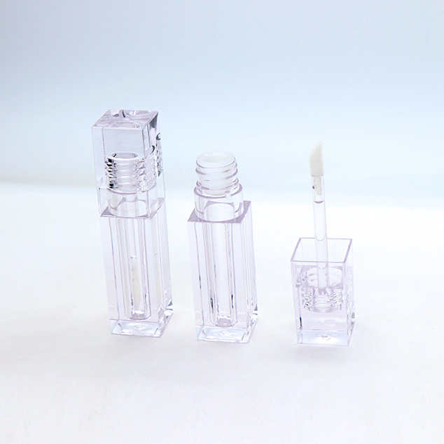 Square Lip Gloss Tube Customized Color 4.5ml Hot Selling Lipgloss Container