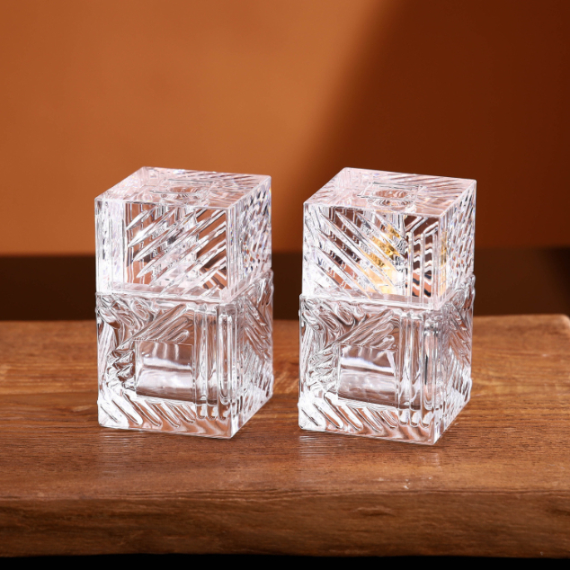 100ml New Luxury Textured Striped Square Perfume Bottles, Wholesale and Customization Available from Manufacturer